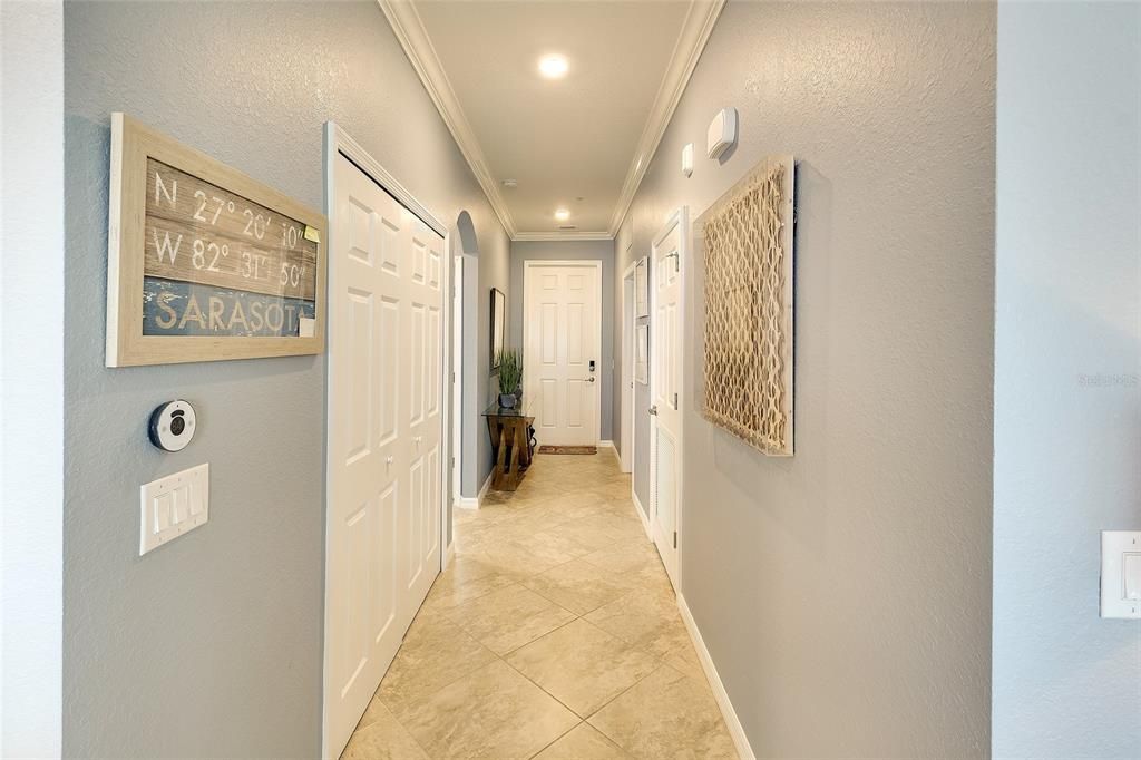 For Sale: $389,000 (2 beds, 2 baths, 1151 Square Feet)