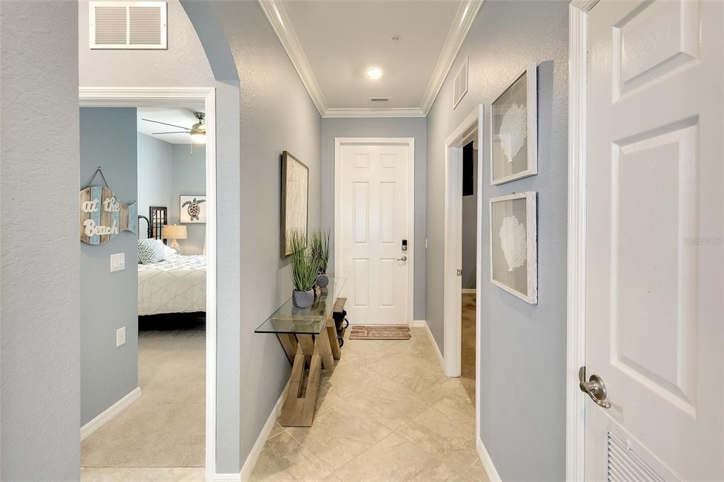 For Sale: $389,000 (2 beds, 2 baths, 1151 Square Feet)