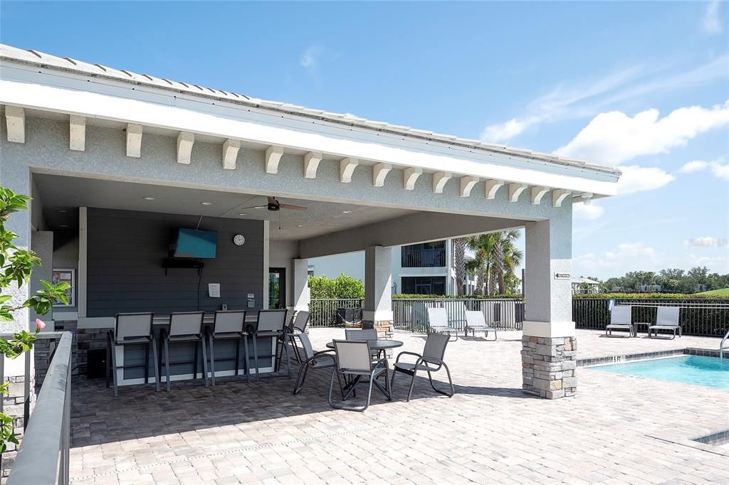 For Sale: $389,000 (2 beds, 2 baths, 1151 Square Feet)