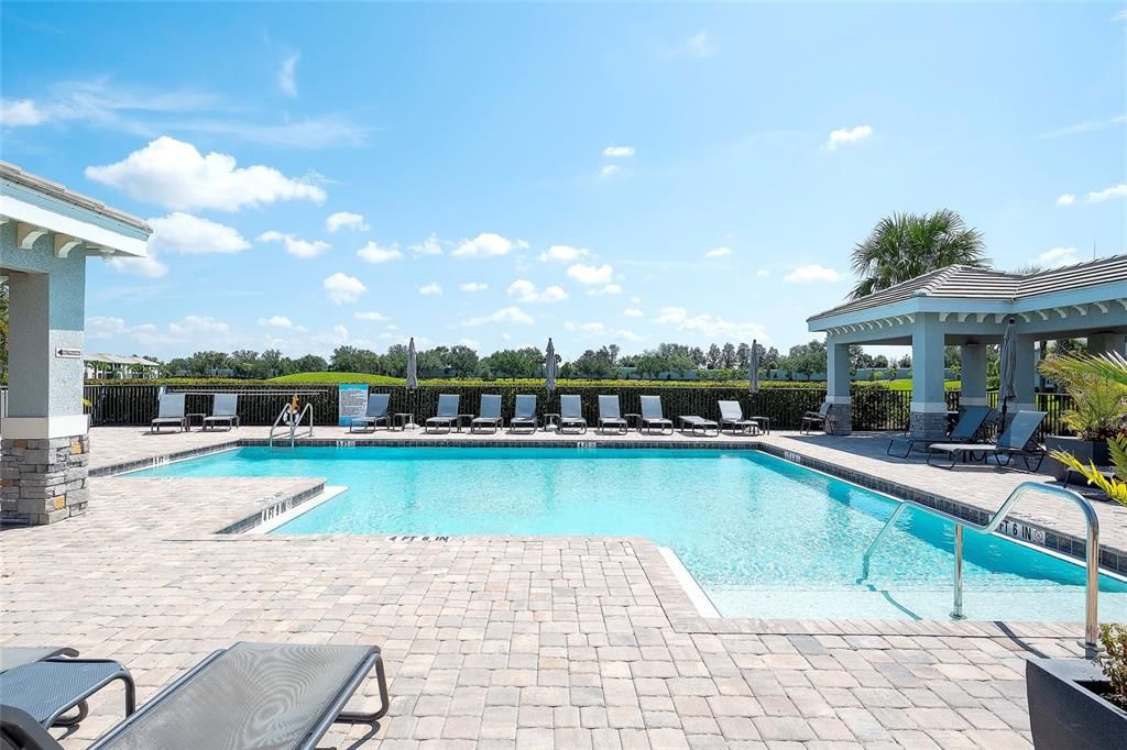For Sale: $389,000 (2 beds, 2 baths, 1151 Square Feet)
