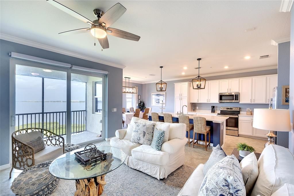 For Sale: $389,000 (2 beds, 2 baths, 1151 Square Feet)