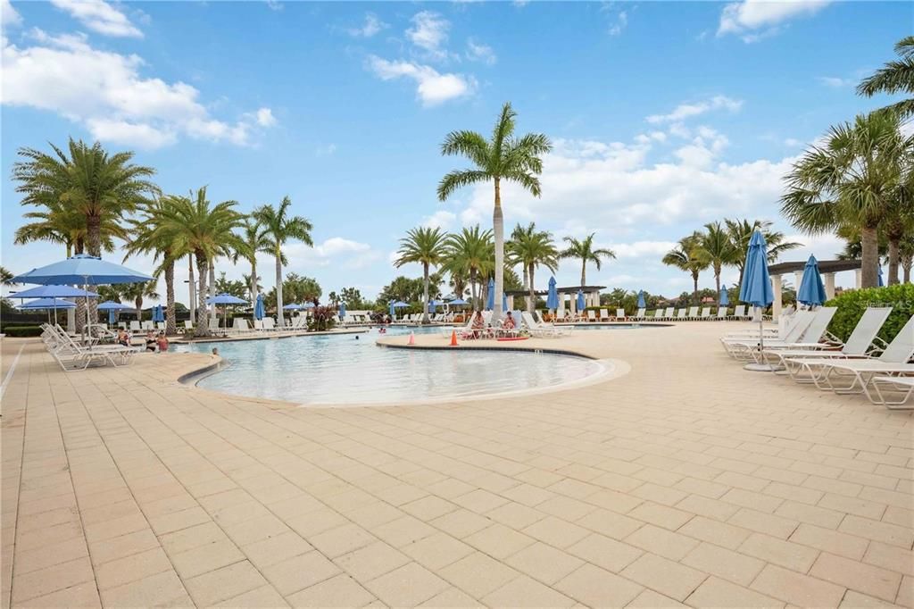 For Rent: $3,250 (2 beds, 2 baths, 1912 Square Feet)