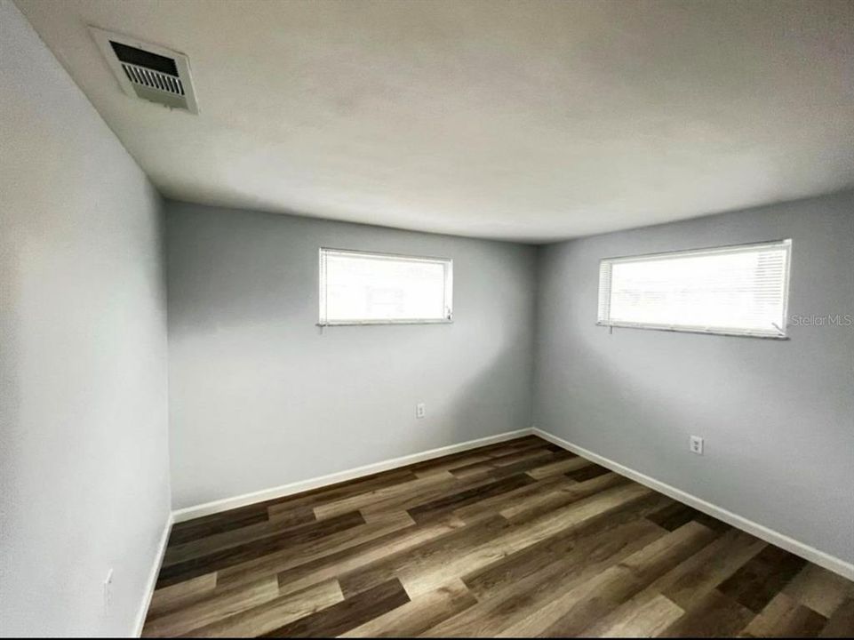 For Rent: $1,650 (2 beds, 1 baths, 816 Square Feet)