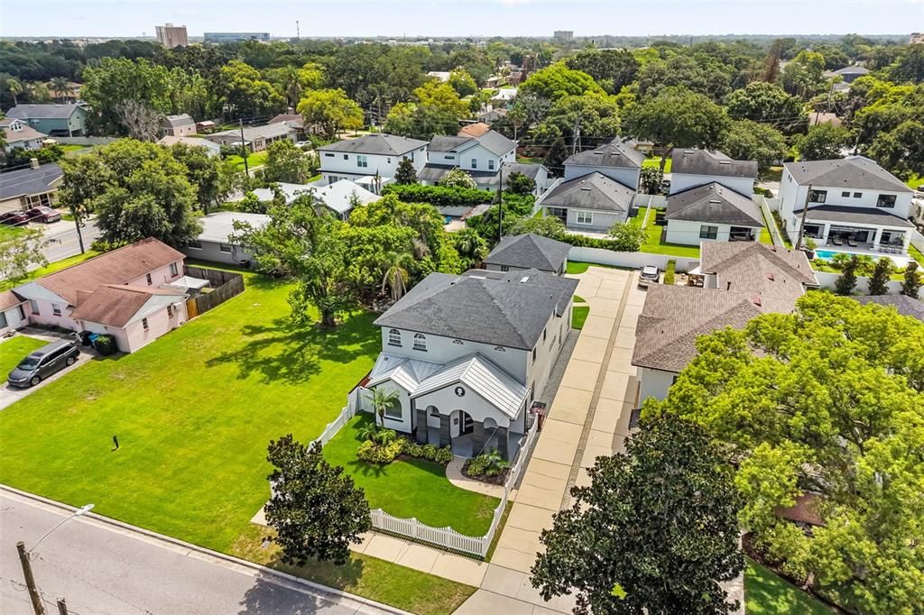 En Venta: $849,900 (4 camas, 2 baños, 2319 Pies cuadrados)
