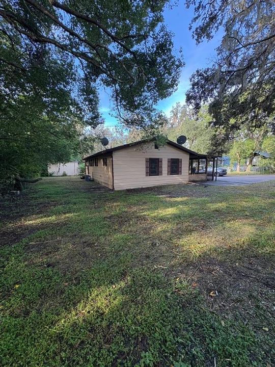 For Sale: $337,500 (3 beds, 2 baths, 1128 Square Feet)