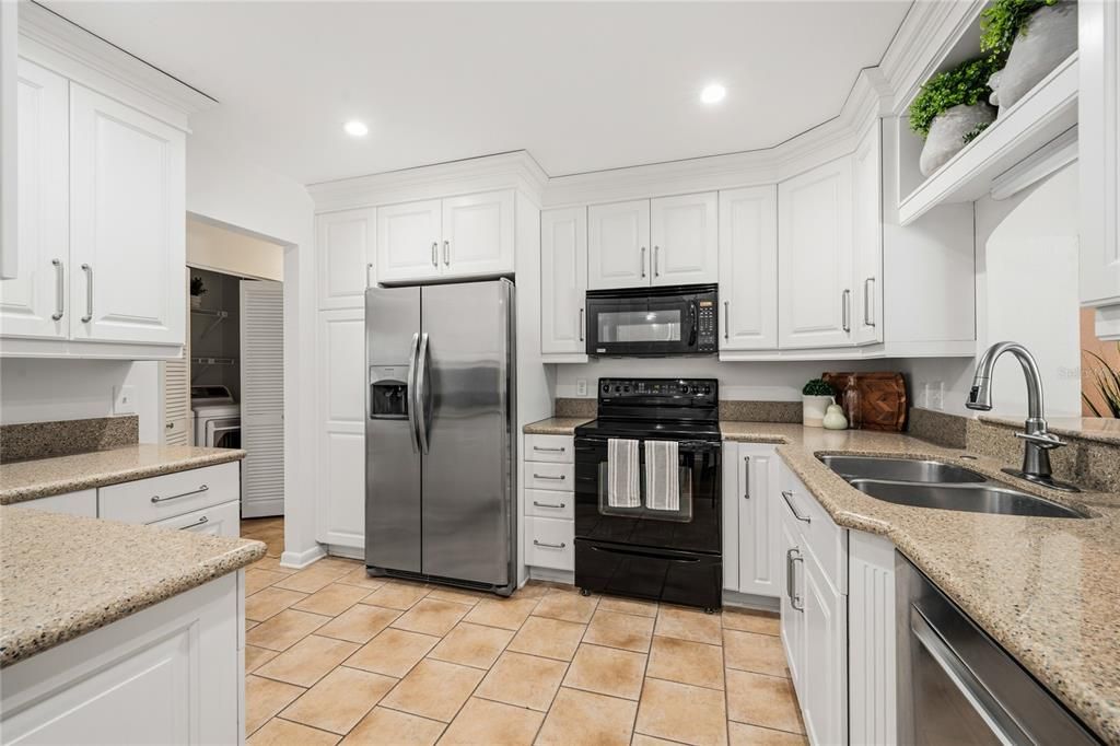 For Sale: $630,000 (3 beds, 2 baths, 1915 Square Feet)