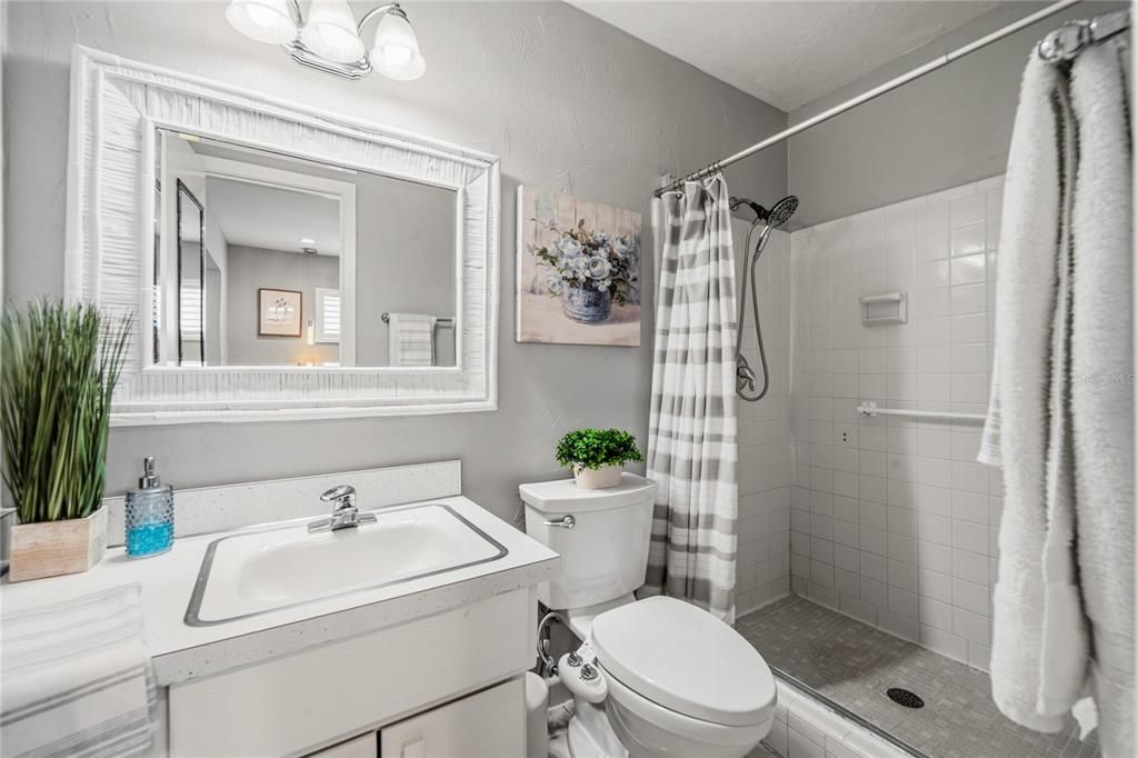 For Sale: $630,000 (3 beds, 2 baths, 1915 Square Feet)