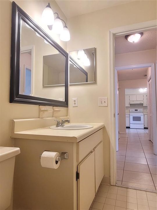 For Sale: $239,500 (2 beds, 2 baths, 1303 Square Feet)