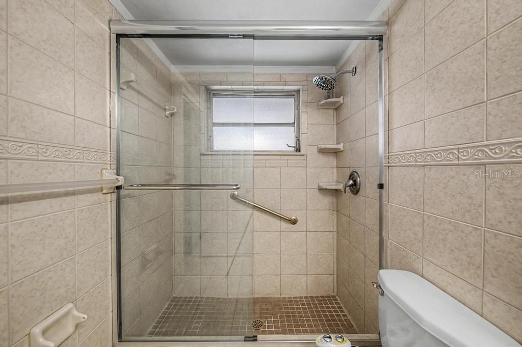 На продажу: $414,000 (2 спален, 2 ванн, 1800 Квадратных фут)