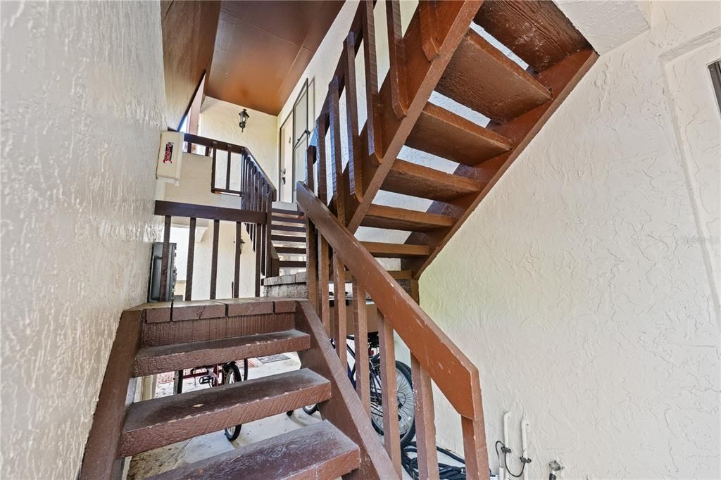 For Rent: $1,750 (2 beds, 2 baths, 967 Square Feet)