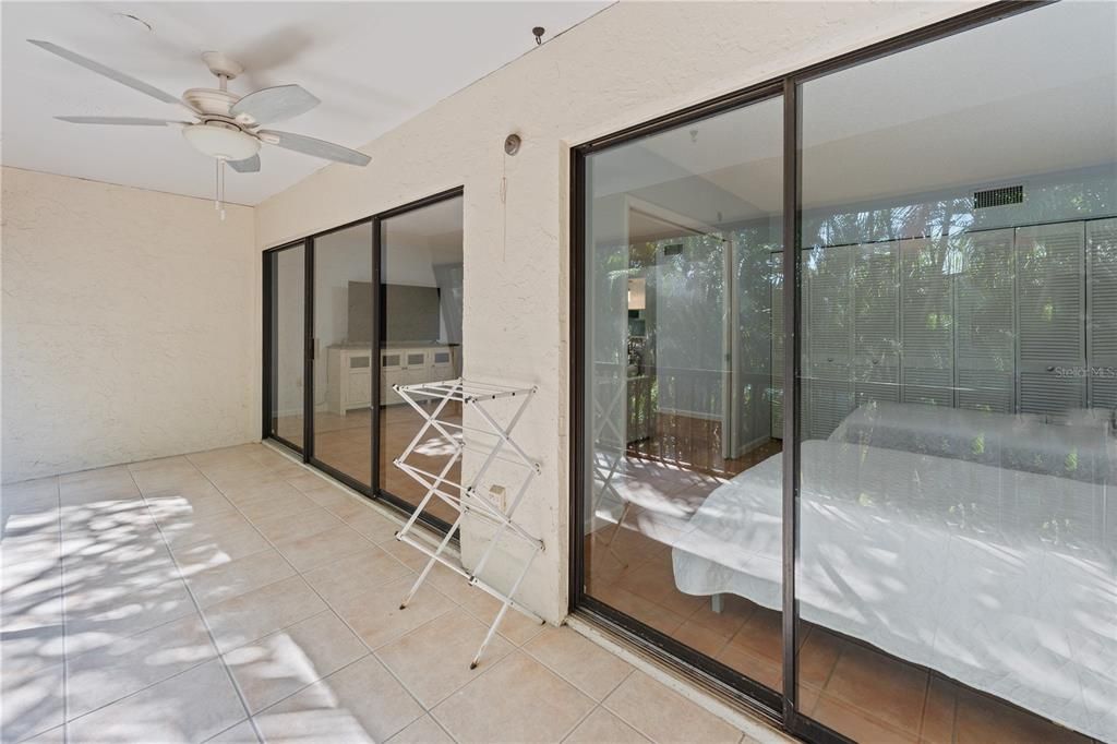 For Rent: $1,750 (2 beds, 2 baths, 967 Square Feet)