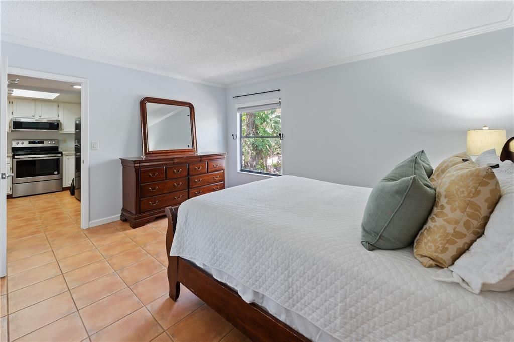 For Rent: $1,750 (2 beds, 2 baths, 967 Square Feet)