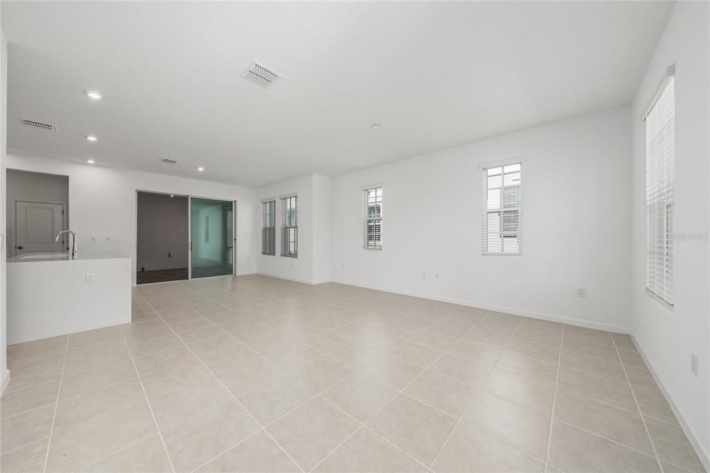For Rent: $4,600 (3 beds, 2 baths, 1794 Square Feet)