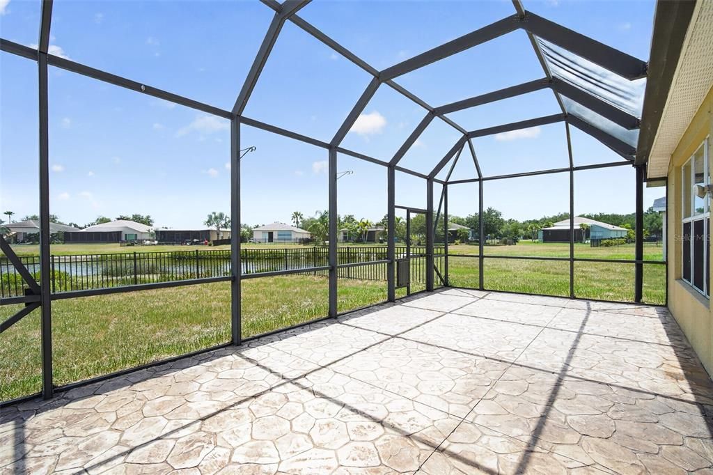 For Sale: $309,500 (3 beds, 2 baths, 1270 Square Feet)