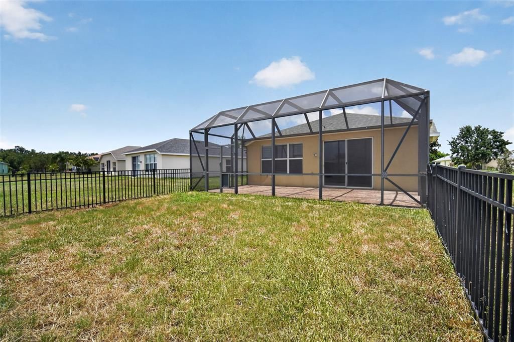 For Sale: $309,500 (3 beds, 2 baths, 1270 Square Feet)