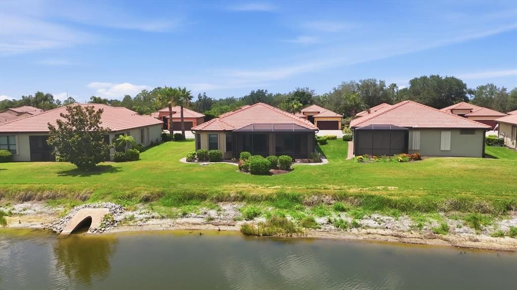 Activo con contrato: $499,000 (2 camas, 2 baños, 2121 Pies cuadrados)