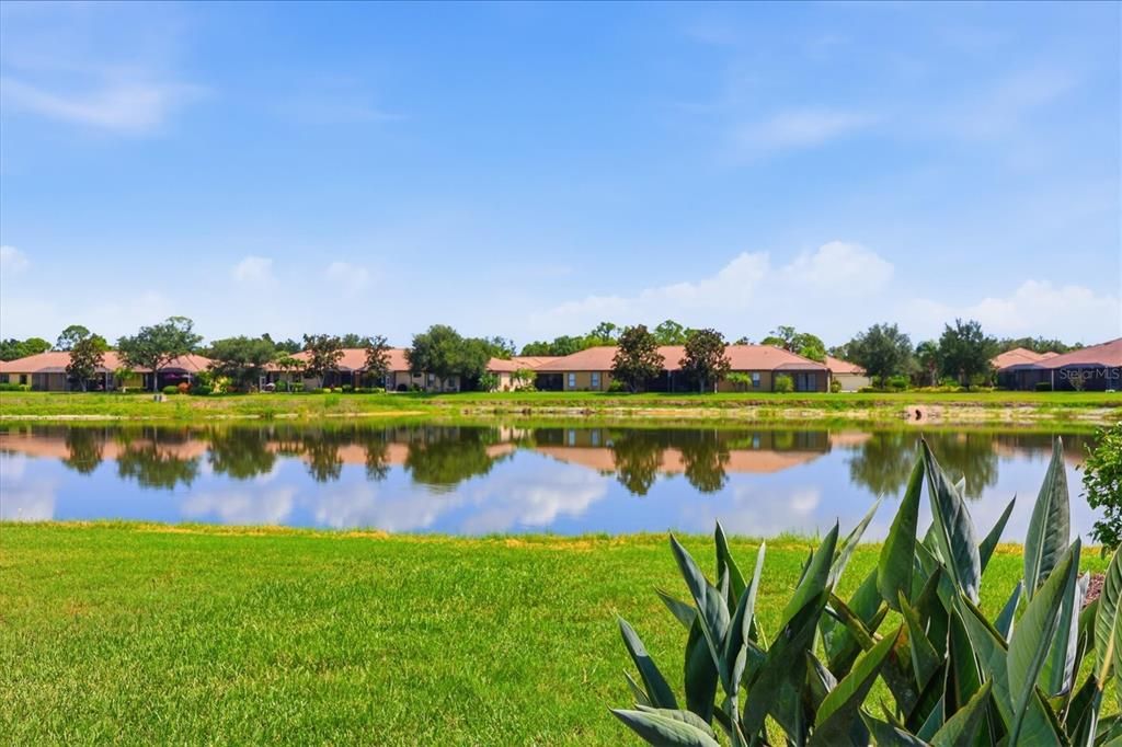 Activo con contrato: $499,000 (2 camas, 2 baños, 2121 Pies cuadrados)