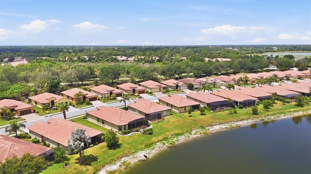 Activo con contrato: $499,000 (2 camas, 2 baños, 2121 Pies cuadrados)
