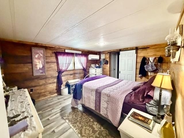 На продажу: $164,900 (2 спален, 1 ванн, 960 Квадратных фут)