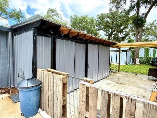 На продажу: $164,900 (2 спален, 1 ванн, 960 Квадратных фут)