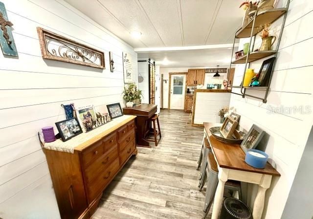 На продажу: $164,900 (2 спален, 1 ванн, 960 Квадратных фут)