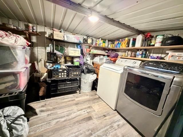 На продажу: $164,900 (2 спален, 1 ванн, 960 Квадратных фут)