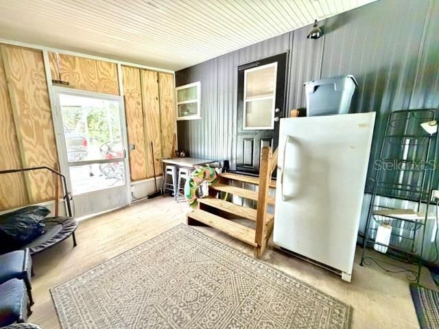 На продажу: $164,900 (2 спален, 1 ванн, 960 Квадратных фут)
