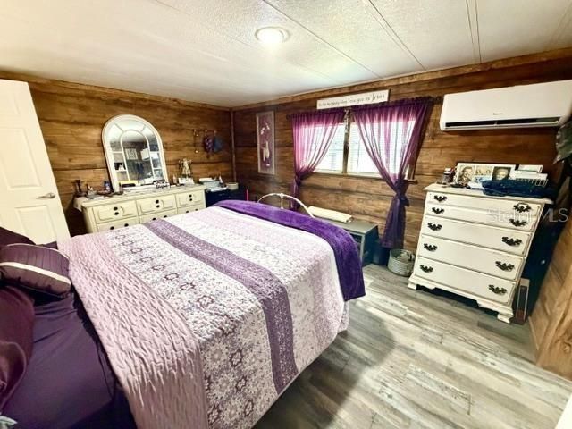 На продажу: $164,900 (2 спален, 1 ванн, 960 Квадратных фут)