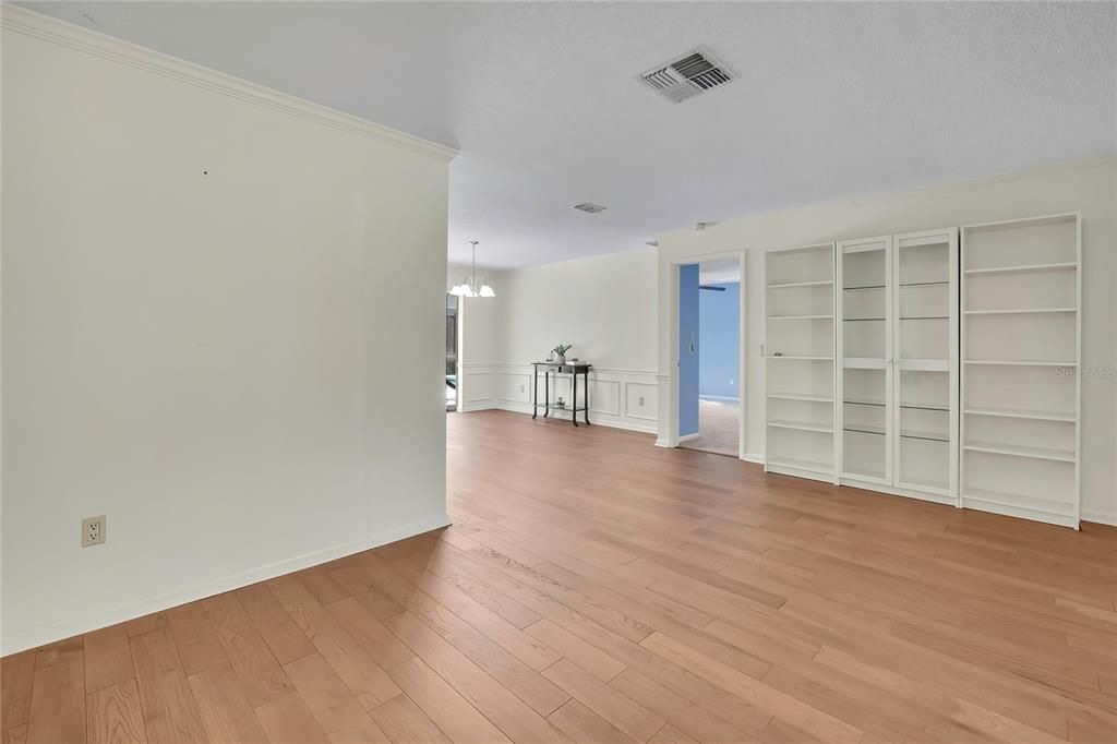 En Venta: $389,900 (3 camas, 2 baños, 2198 Pies cuadrados)