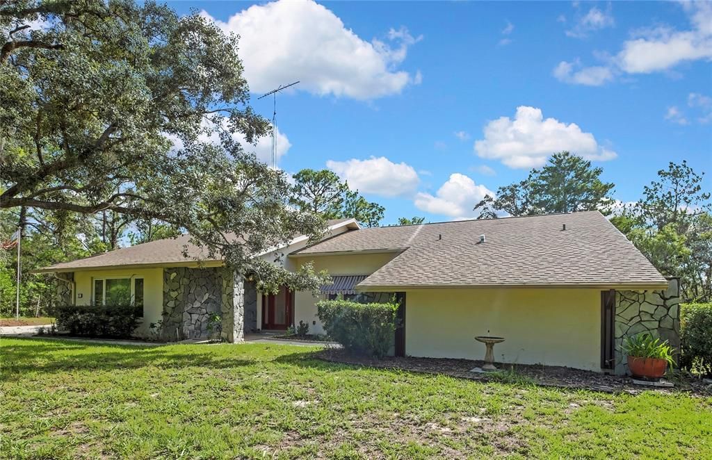 En Venta: $389,900 (3 camas, 2 baños, 2198 Pies cuadrados)