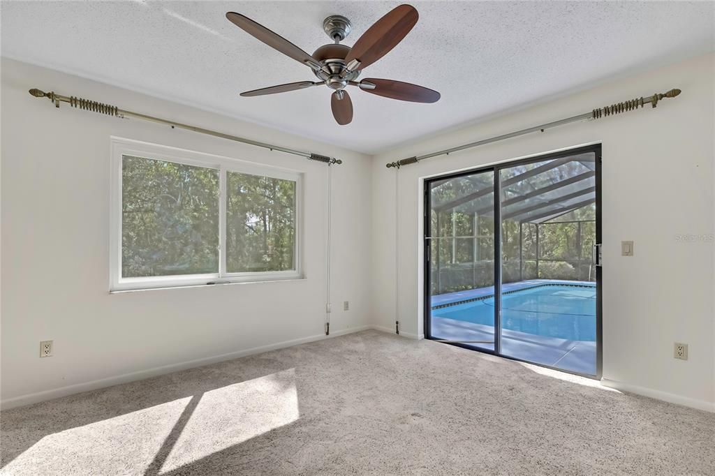 En Venta: $389,900 (3 camas, 2 baños, 2198 Pies cuadrados)