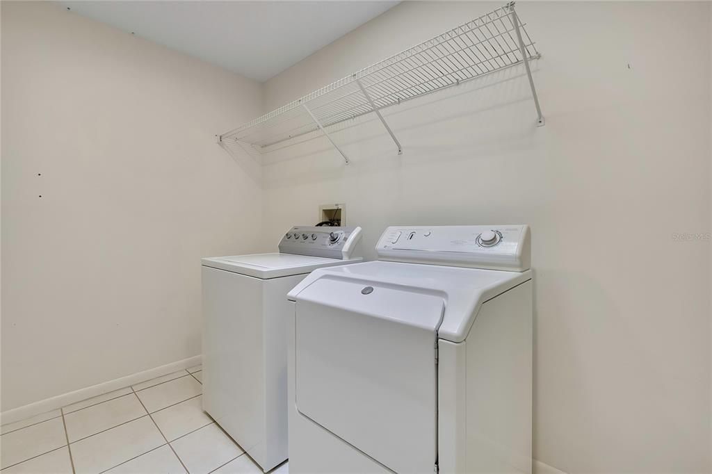 En Venta: $389,900 (3 camas, 2 baños, 2198 Pies cuadrados)