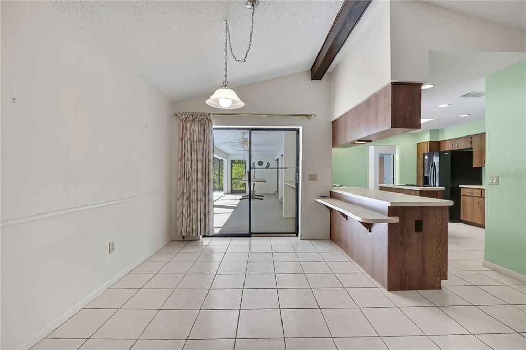 En Venta: $389,900 (3 camas, 2 baños, 2198 Pies cuadrados)