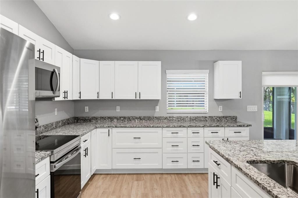 En Venta: $330,000 (3 camas, 2 baños, 1594 Pies cuadrados)