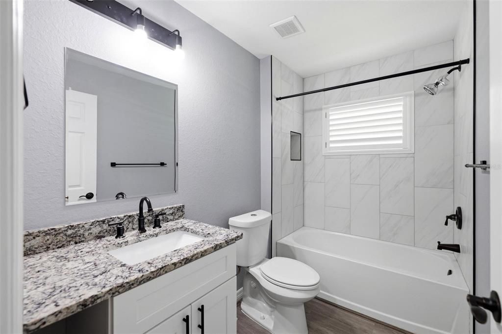 En Venta: $330,000 (3 camas, 2 baños, 1594 Pies cuadrados)