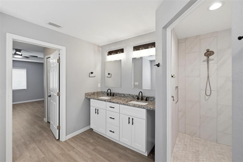 En Venta: $330,000 (3 camas, 2 baños, 1594 Pies cuadrados)