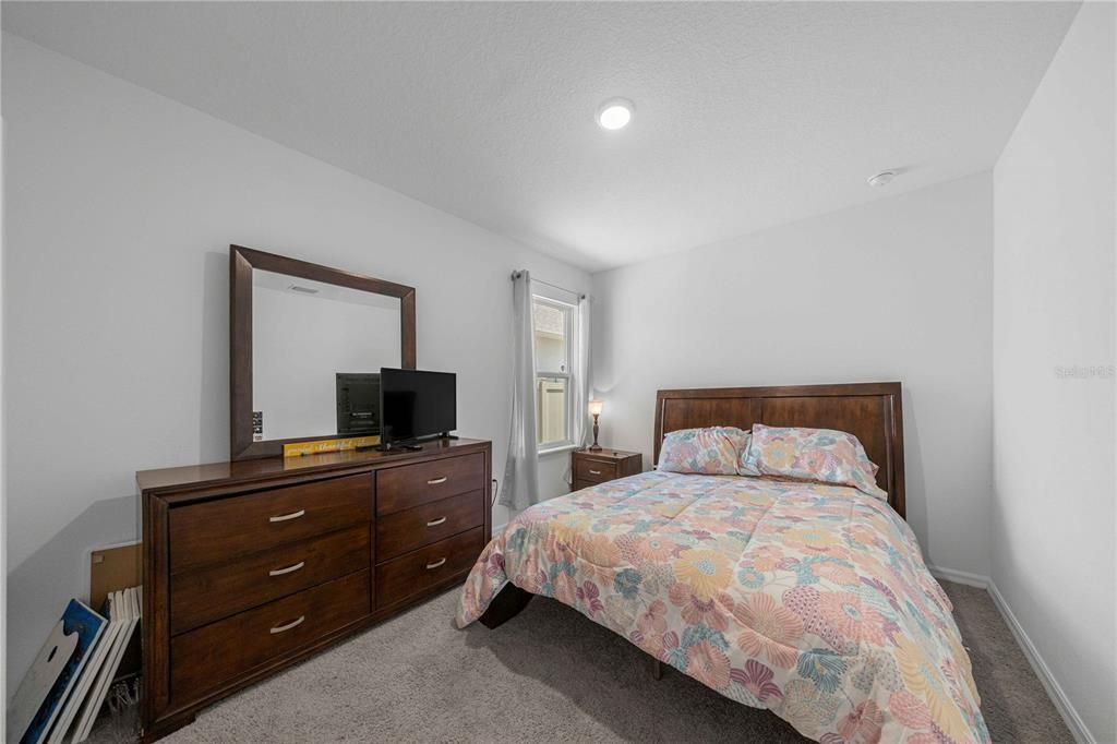 For Sale: $490,000 (5 beds, 4 baths, 2802 Square Feet)