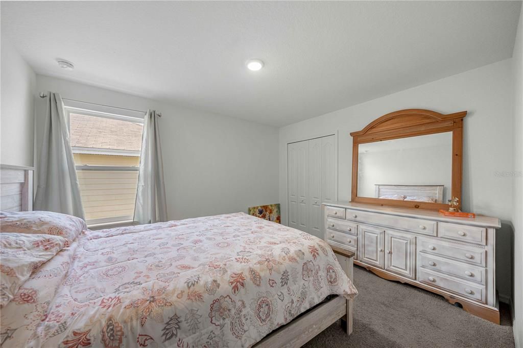 For Sale: $490,000 (5 beds, 4 baths, 2802 Square Feet)