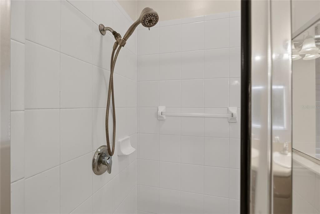 На продажу: $365,000 (3 спален, 2 ванн, 1697 Квадратных фут)
