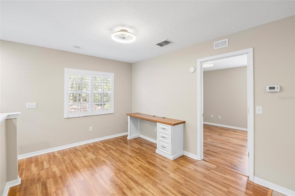 En Venta: $495,000 (4 camas, 3 baños, 2550 Pies cuadrados)
