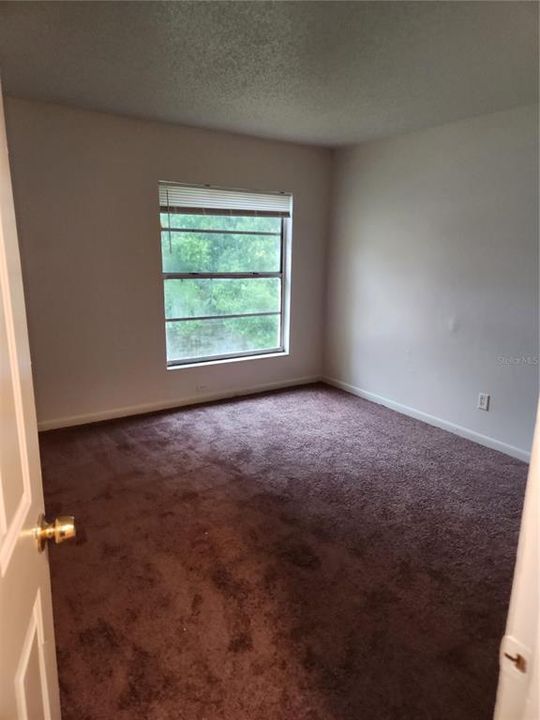В аренду: $1,095 (2 спален, 1 ванн, 704 Квадратных фут)