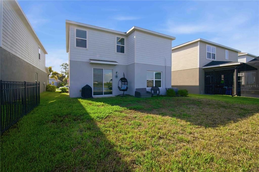 For Sale: $379,900 (4 beds, 2 baths, 2048 Square Feet)