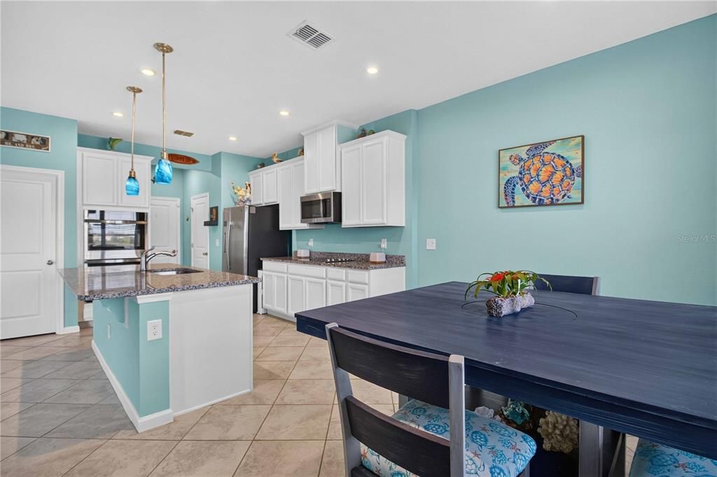 For Sale: $379,900 (4 beds, 2 baths, 2048 Square Feet)