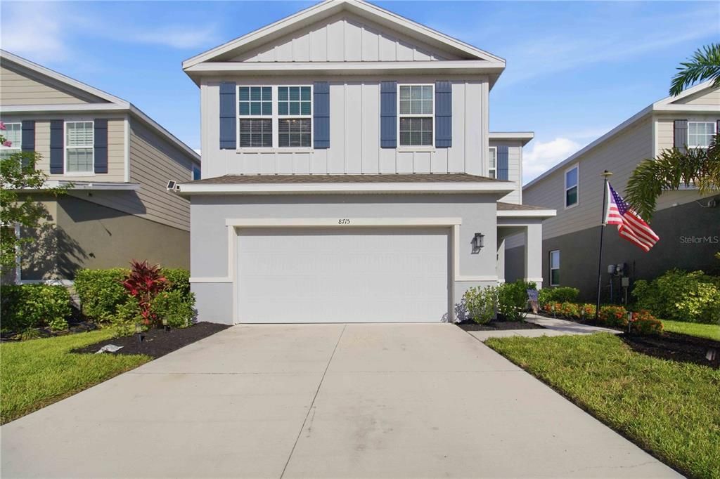 For Sale: $379,900 (4 beds, 2 baths, 2048 Square Feet)