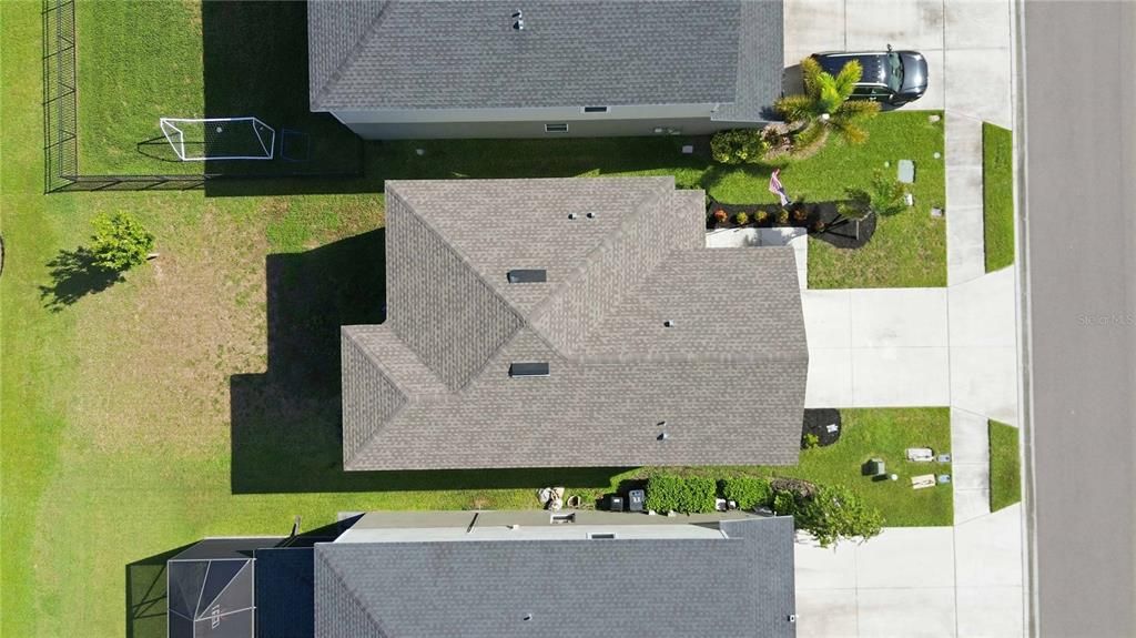 For Sale: $379,900 (4 beds, 2 baths, 2048 Square Feet)