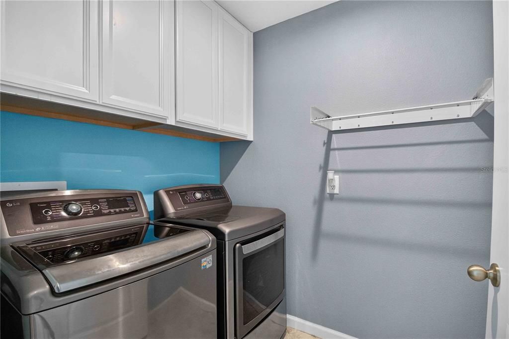 For Sale: $379,900 (4 beds, 2 baths, 2048 Square Feet)
