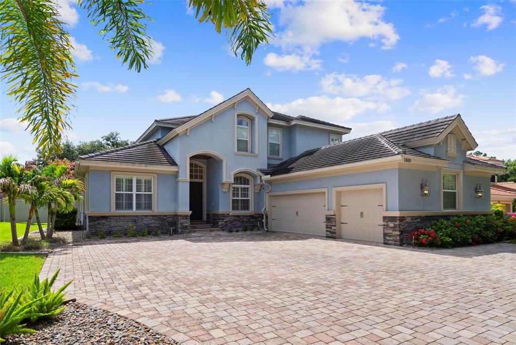 For Sale: $1,350,000 (6 beds, 4 baths, 3855 Square Feet)