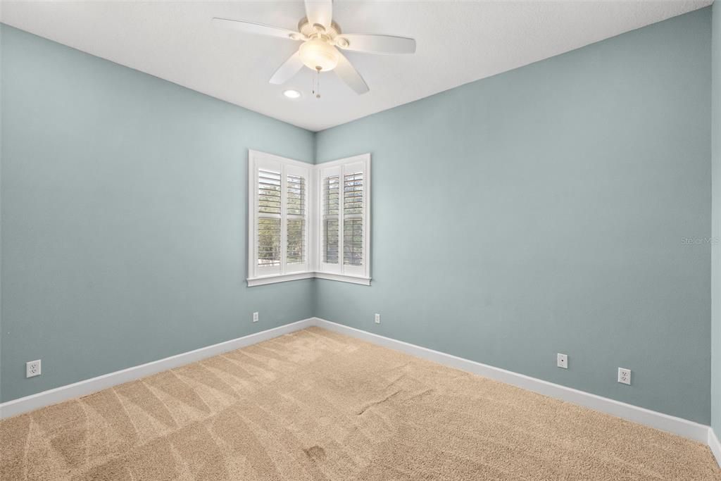 For Sale: $1,350,000 (6 beds, 4 baths, 3855 Square Feet)