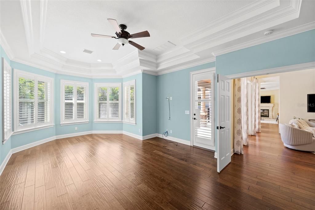For Sale: $1,350,000 (6 beds, 4 baths, 3855 Square Feet)