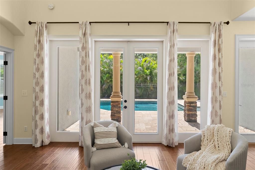 For Sale: $1,350,000 (6 beds, 4 baths, 3855 Square Feet)